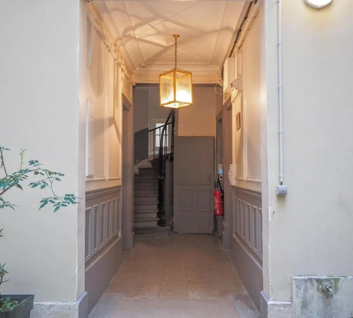 Apartment St Germain Sartre Chicsuites Paris
